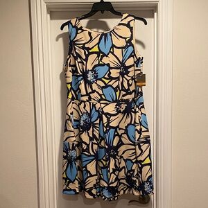 Taylor Woman Blue and Cream Floral Dress